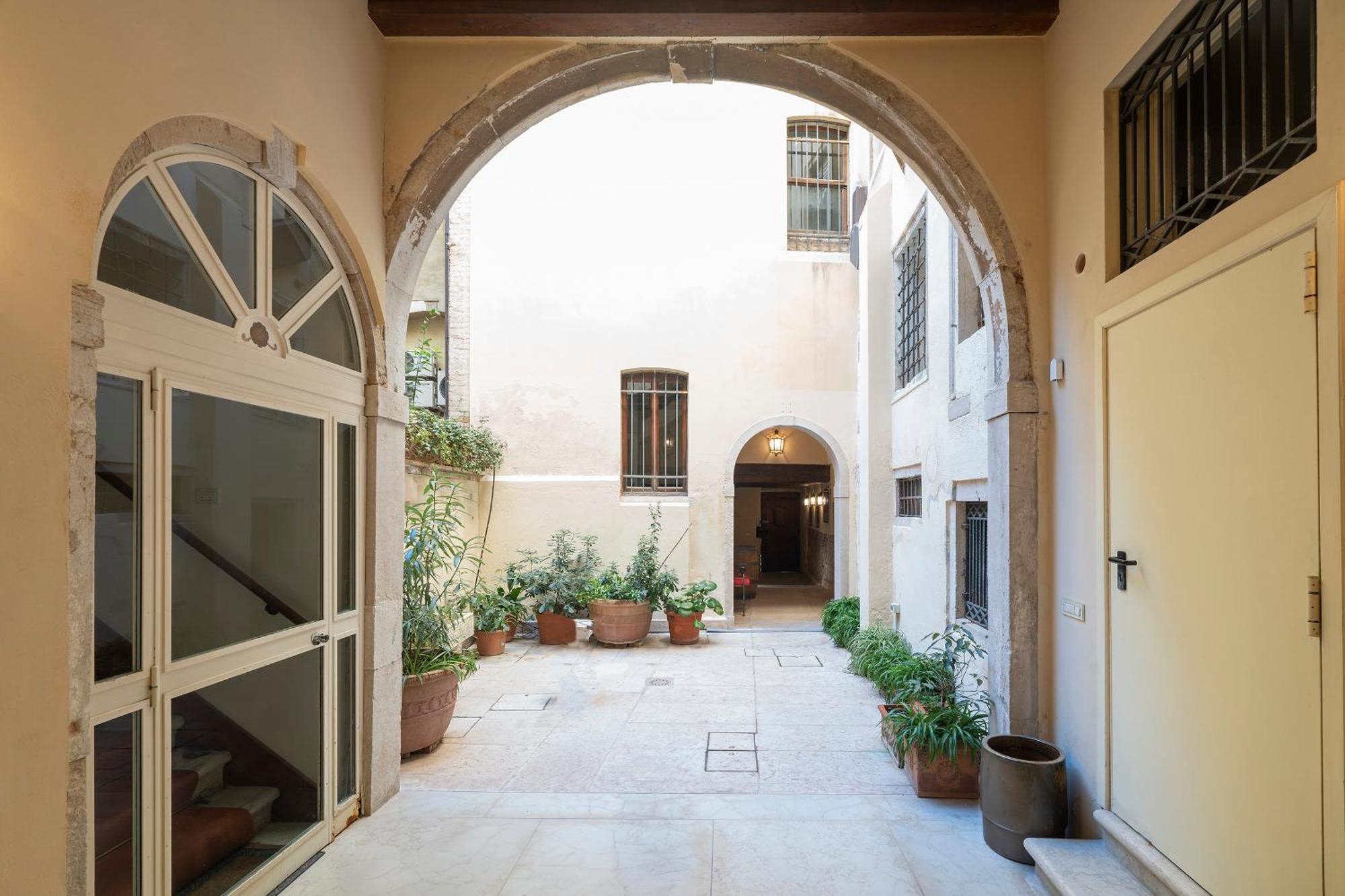 Fortuny3967 Suites & Wine Venice Luaran gambar